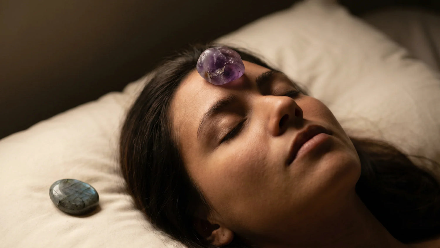 Chakra troisième œil (Ajna) : pierres et signification