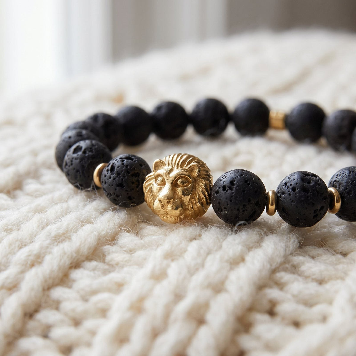 Bracelet en Pierres de Lave "Force & Vigueur du Lion"