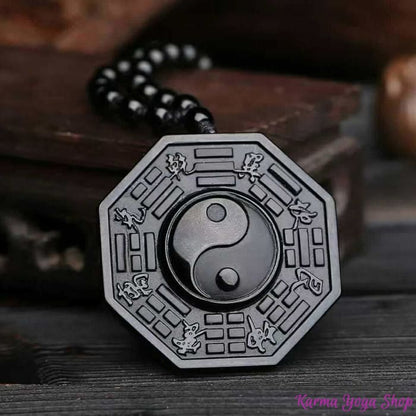 Necklace and Carved Pendant "Yin &amp; Yang" in Black Obsidian