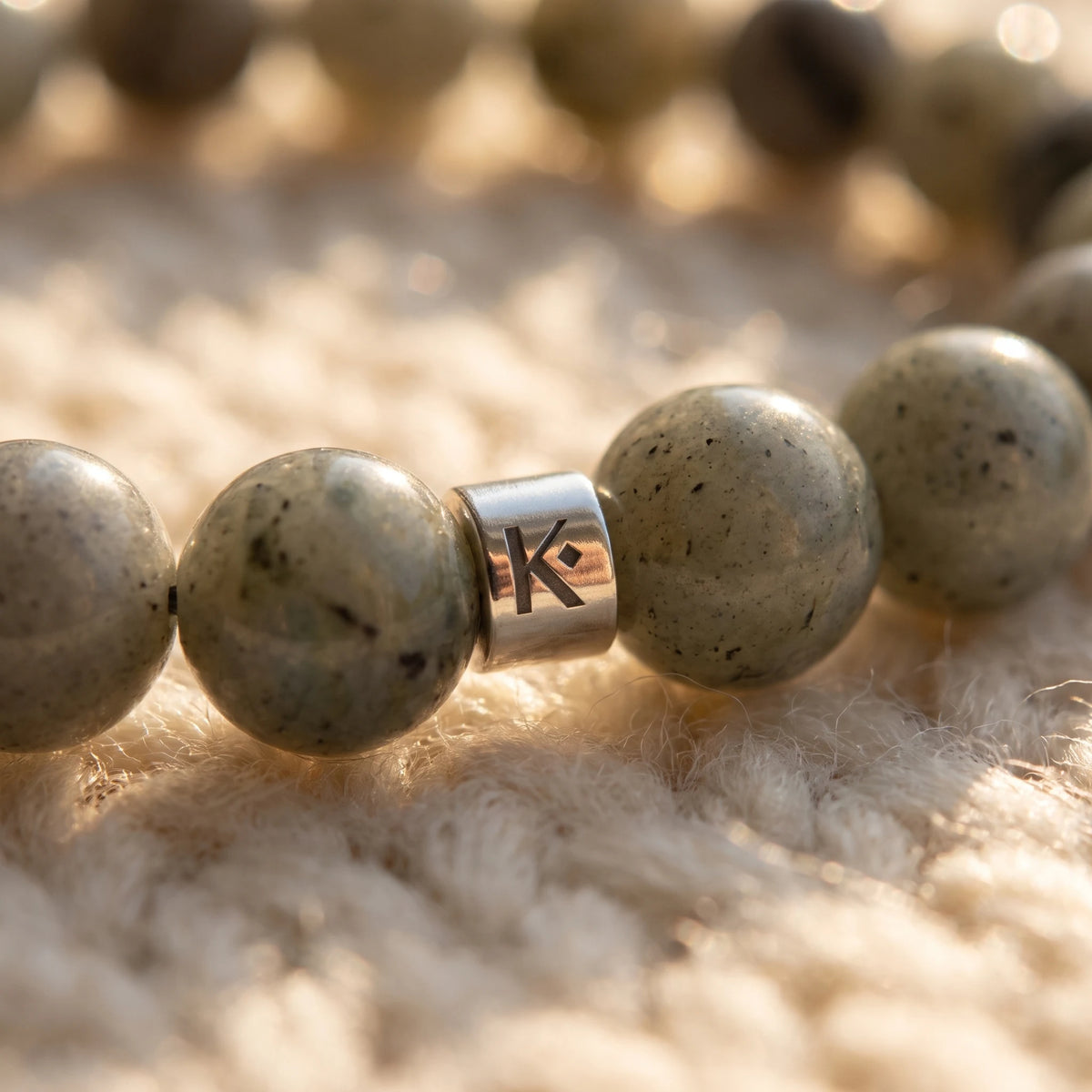 Bracelet en Labradorite Energie - macro dore - image 5