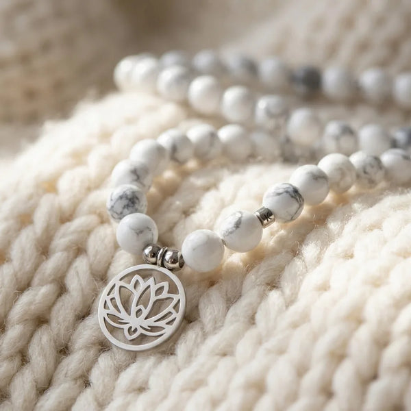 Mala "Lotus" de 108 perles en Howlite