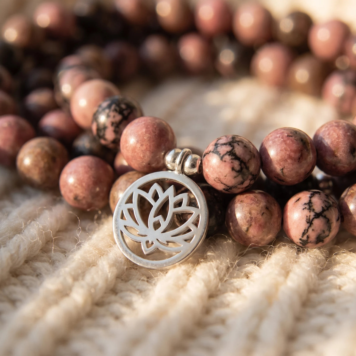 Mala Maitrise des Emotions 108 perles en Rhodonite - macro dore - image 5