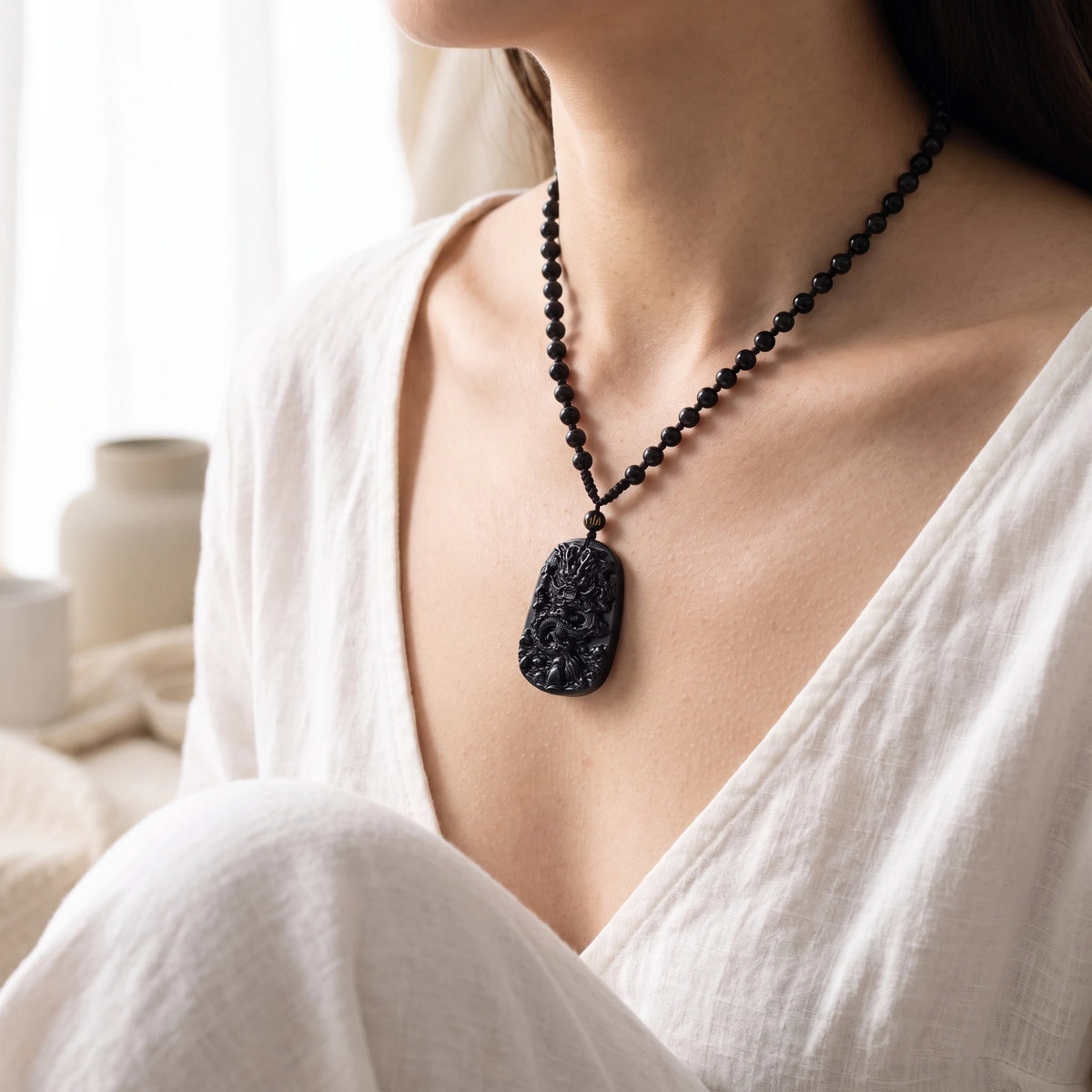 collier-dragon-en-obsidienne-naturelle