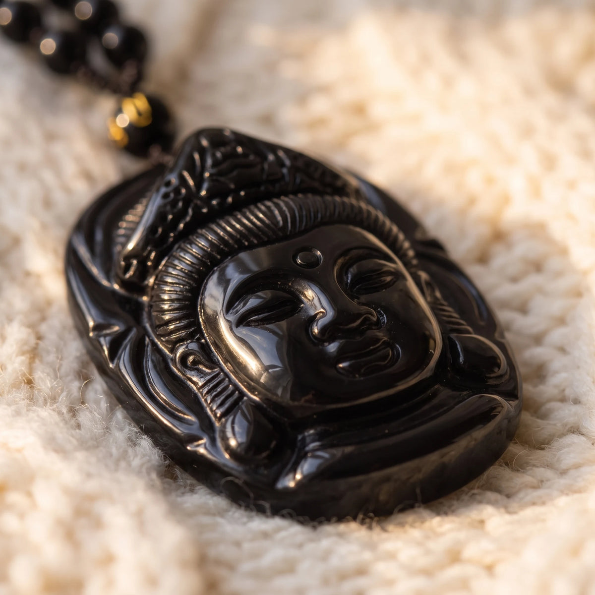 Collier Tete de Guanyin en Obsidienne Noire - macro dore - image 5