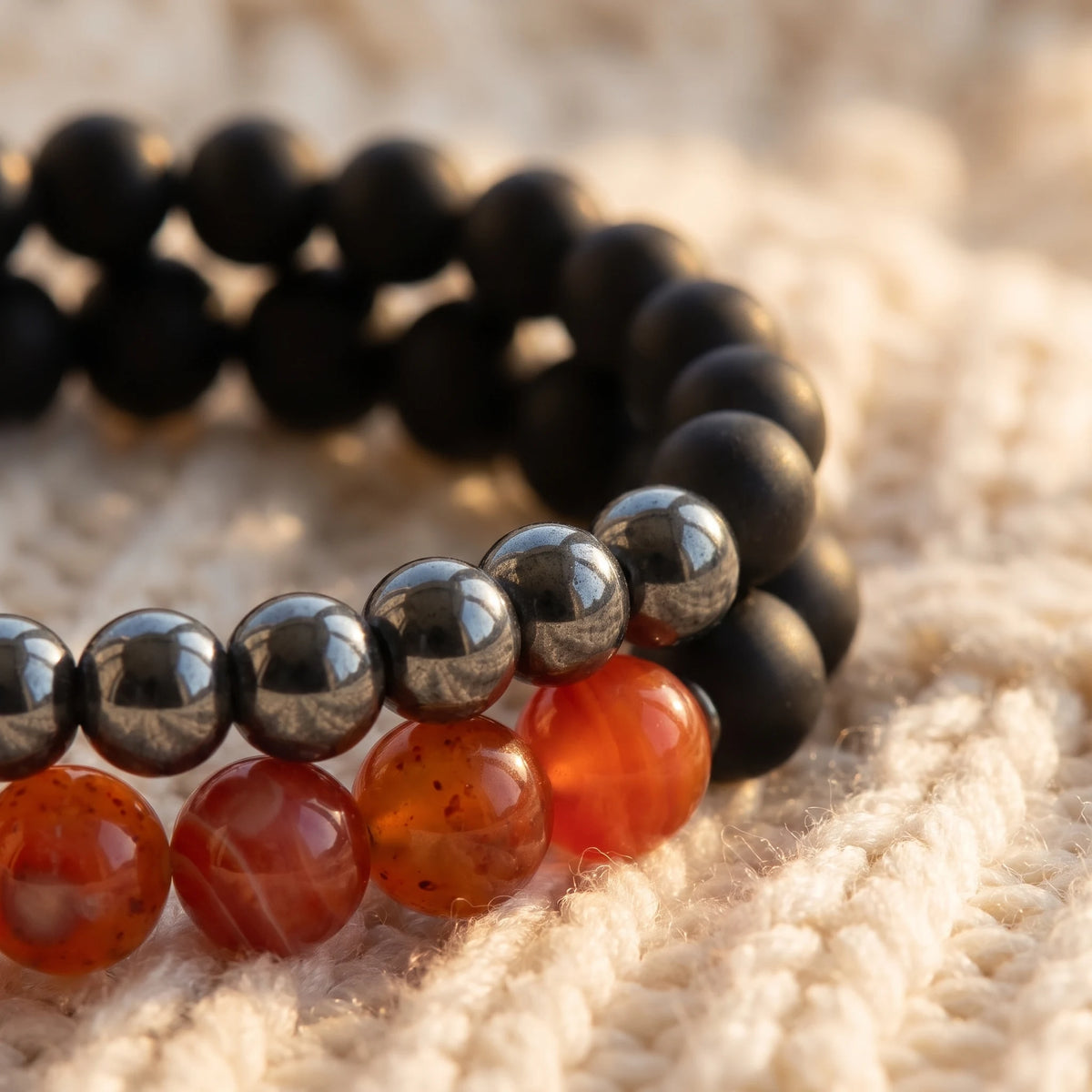 Double Bracelet Ancrage et Equilibre en Agate et Hematite - macro dore - image 5