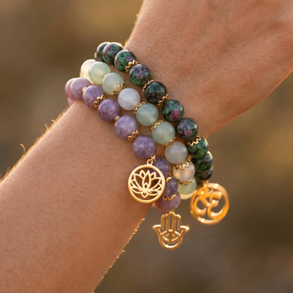 Bracelet Lépidolite Libération Émotionnelle - Porté au poignet
