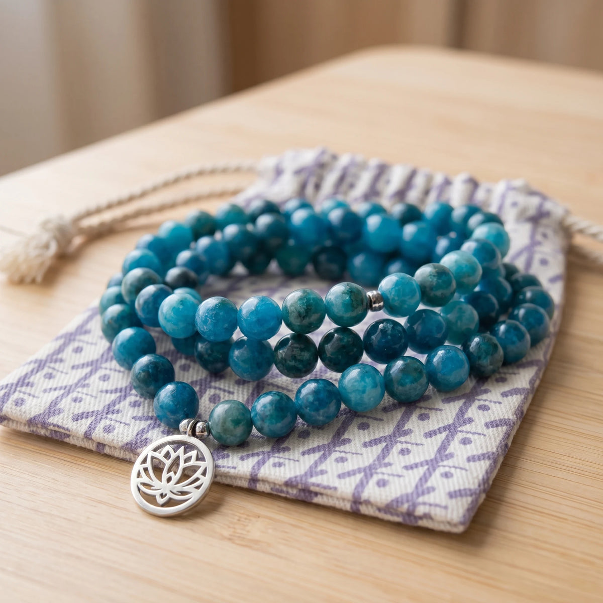 Mala "Révélation" de 108 perles en Apatite - image 2