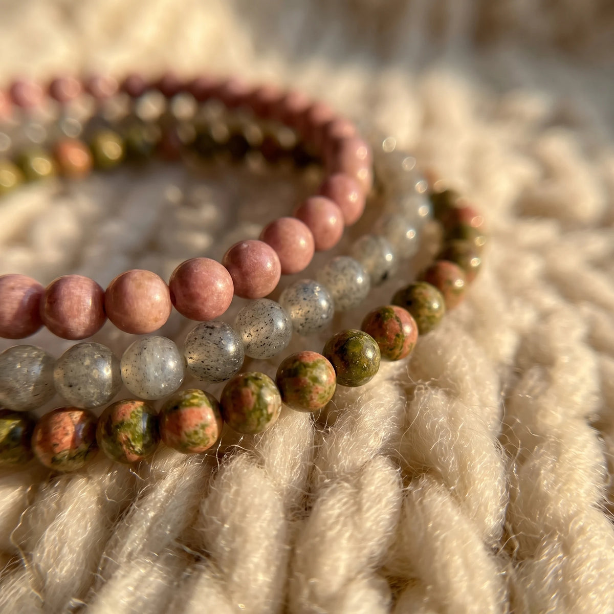 Set de 3 Mini Bracelets Guerison du Coeur - macro dore - image 5