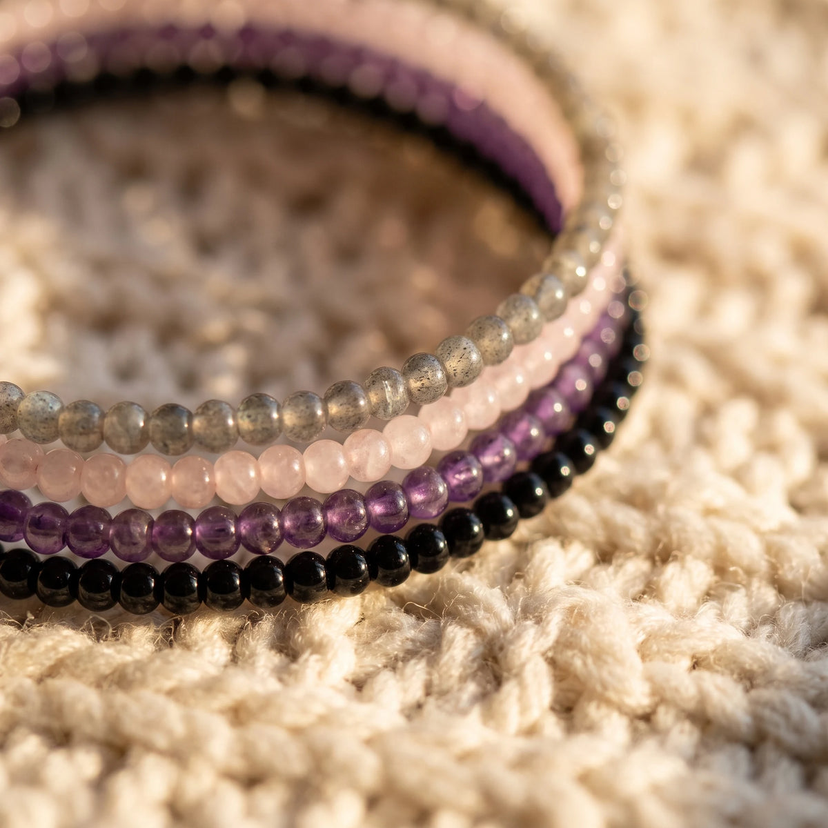 Set de 4 Mini Bracelets Mes preferes - macro dore - image 5