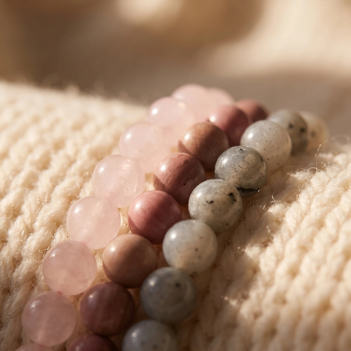 Triple Bracelets Energie Amour - macro dore - image 5
