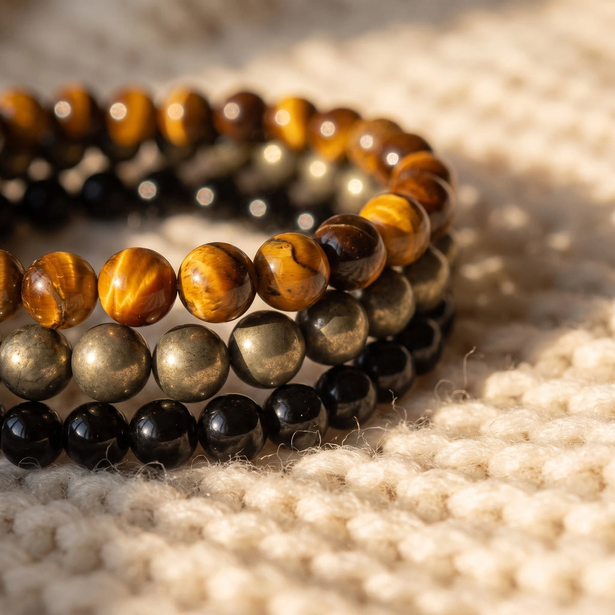 Triple Bracelets Energie Confiance - macro dore - image 5